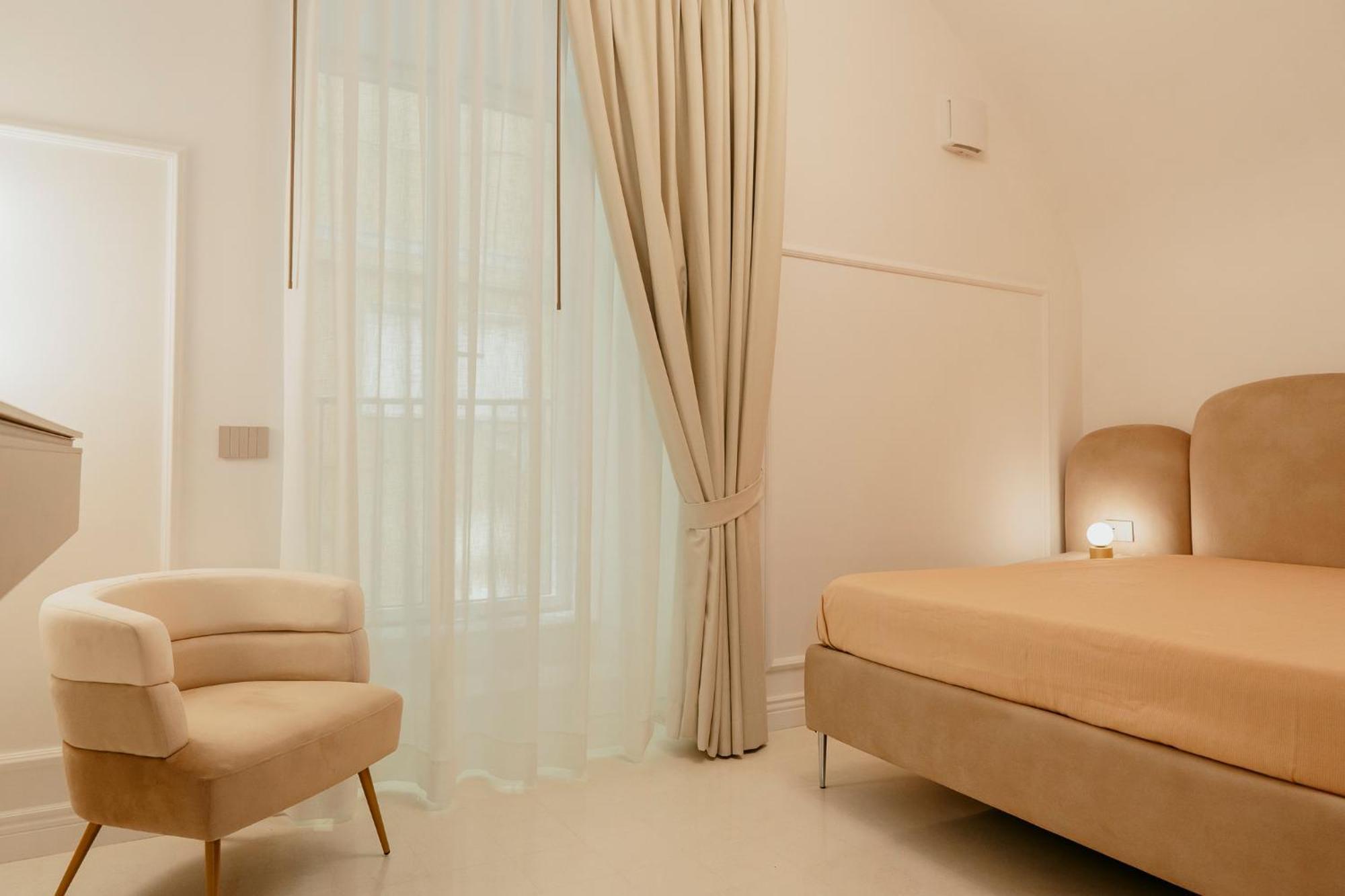 Luxury Apartment-Quartieri Spagn By Alux38 Napoli Esterno foto
