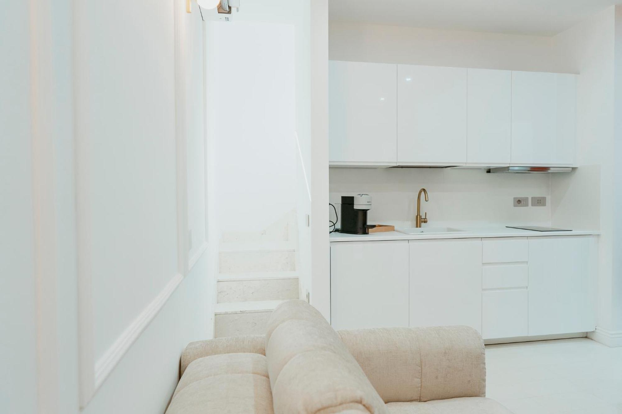Luxury Apartment-Quartieri Spagn By Alux38 Napoli Esterno foto